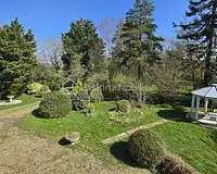 Maison, 375 m²