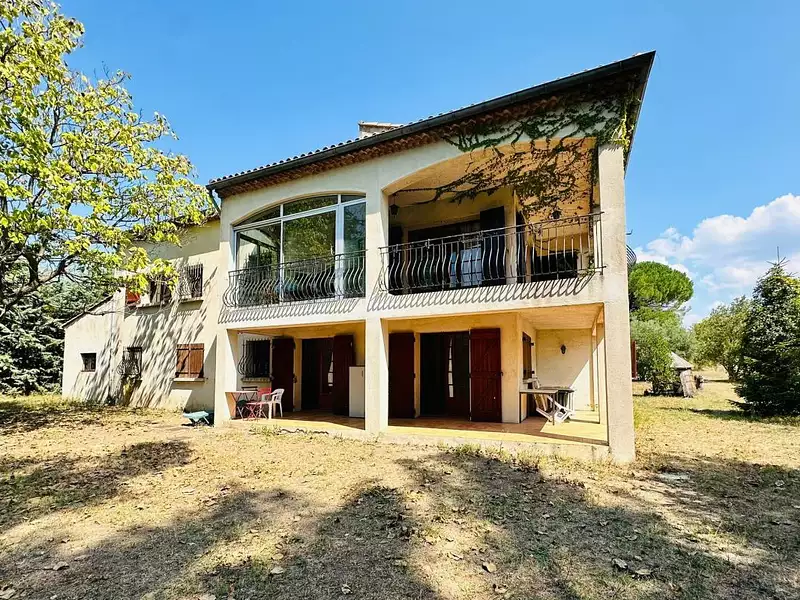 Maison, 213 m²