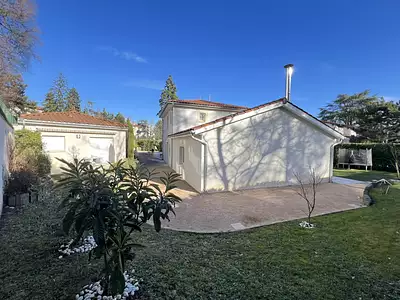 Maison, 230 m²