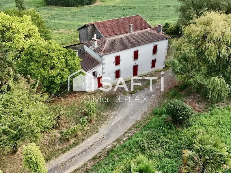 Maison, 137 m²