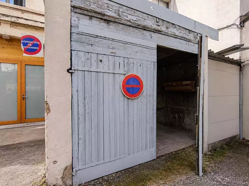 Parking, 14 m²