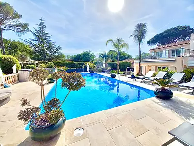 Maison, 225 m²