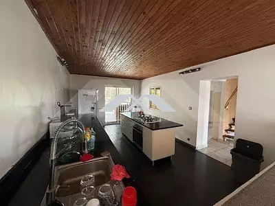 Maison, 180 m²