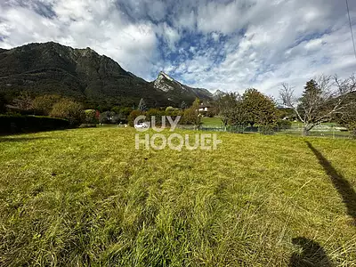 Terrain, 770 m²