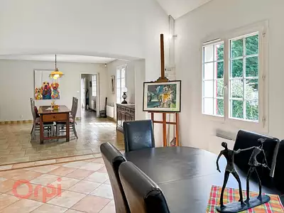 Maison, 210 m²