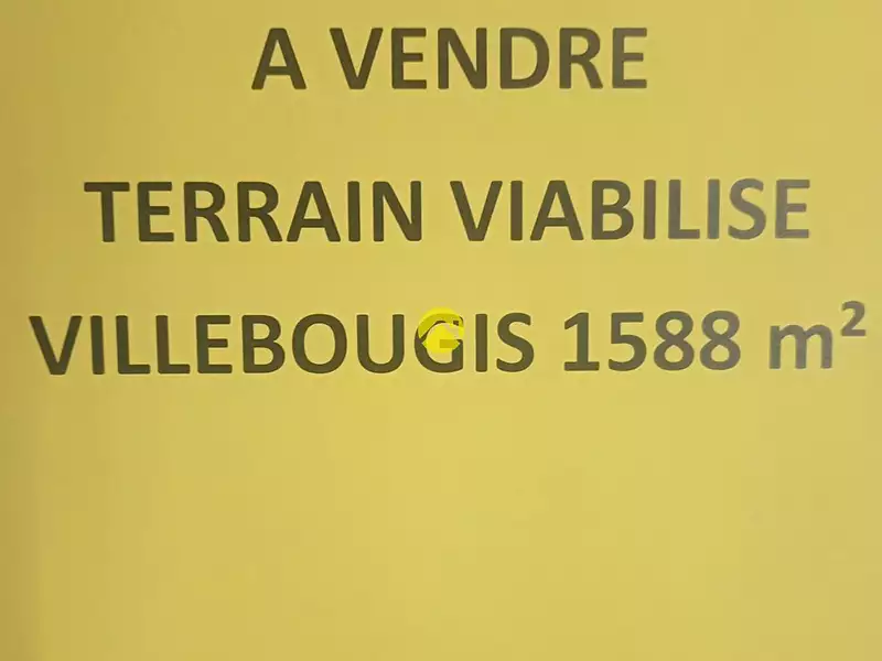 Terrain, 1 588 m²