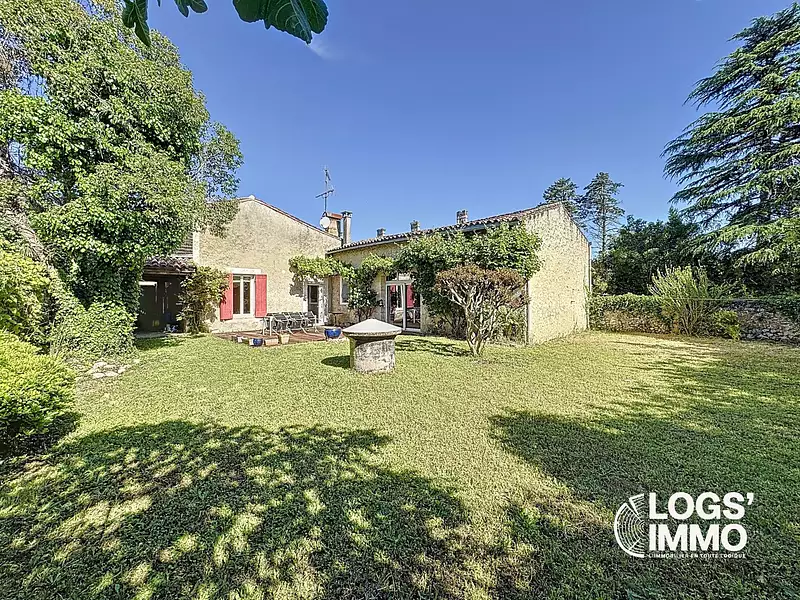 Maison, 195 m²