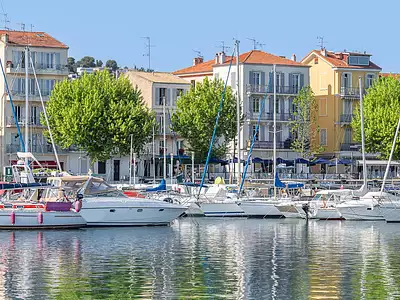 Golfe Bay