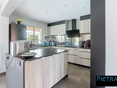 Maison, 160 m²