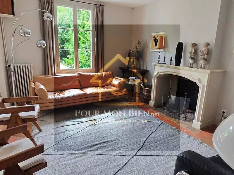 Maison, 345 m²
