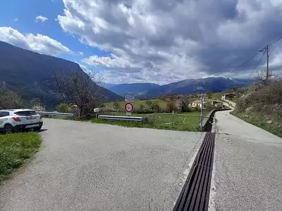 Terrain, 2 400 m²