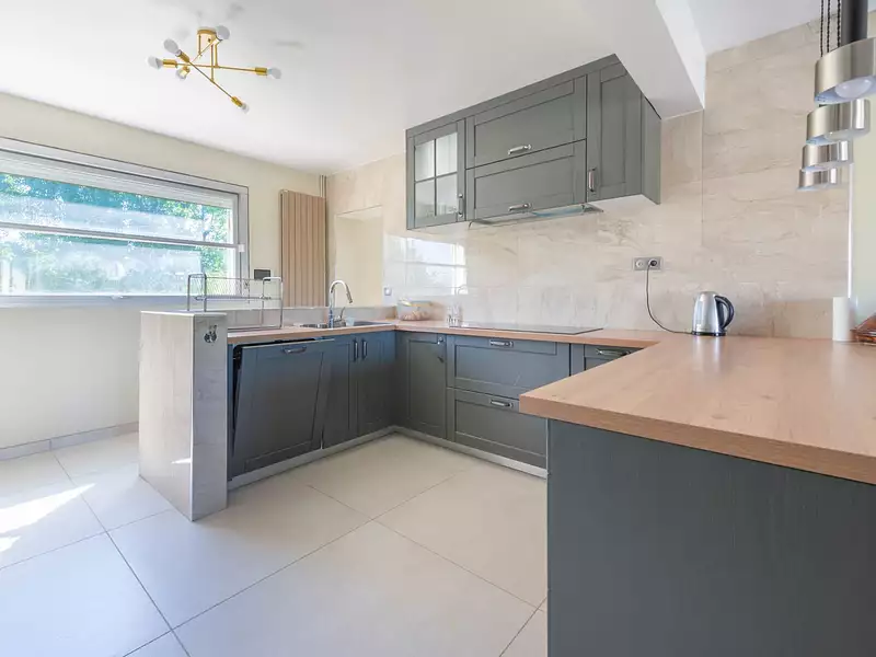 Maison, 340 m²