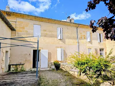 Maison, 261 m²