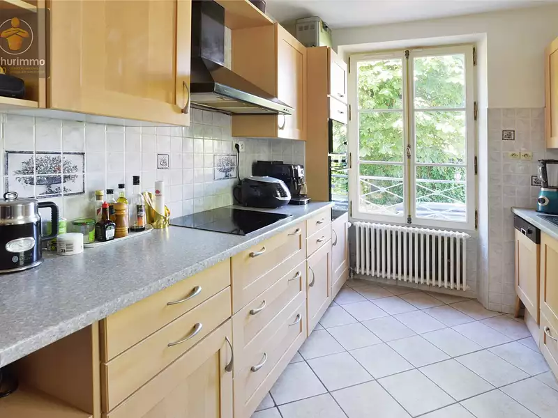 Maison, 333,1 m²