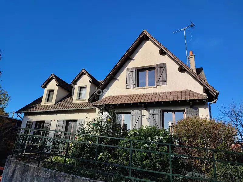 Maison, 184 m²