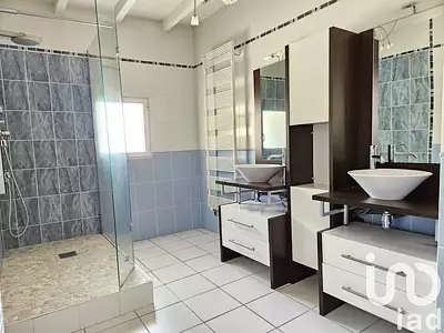Maison, 199 m²