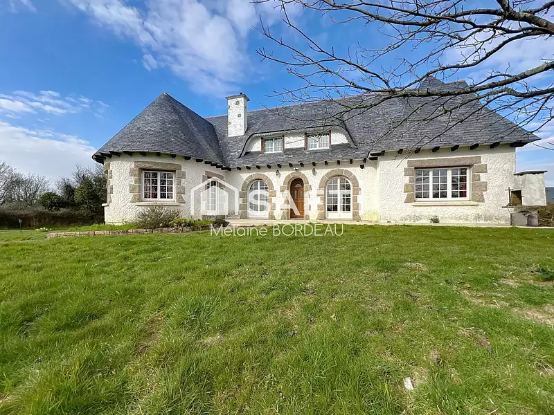 Maison, 230 m²