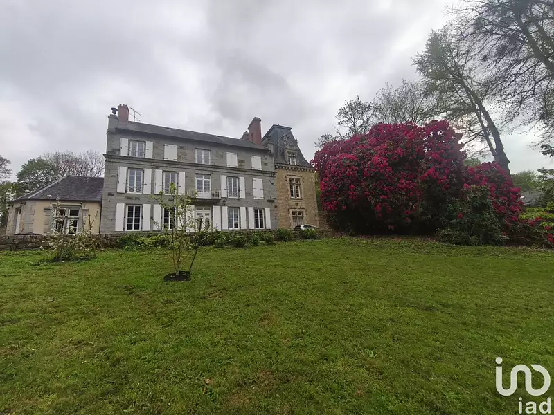 Maison, 693 m²