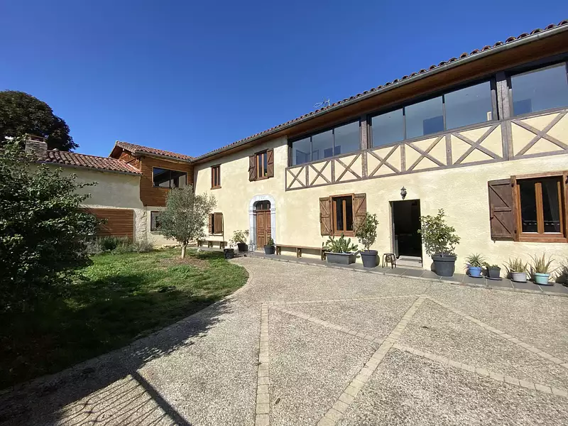 Maison, 329 m²