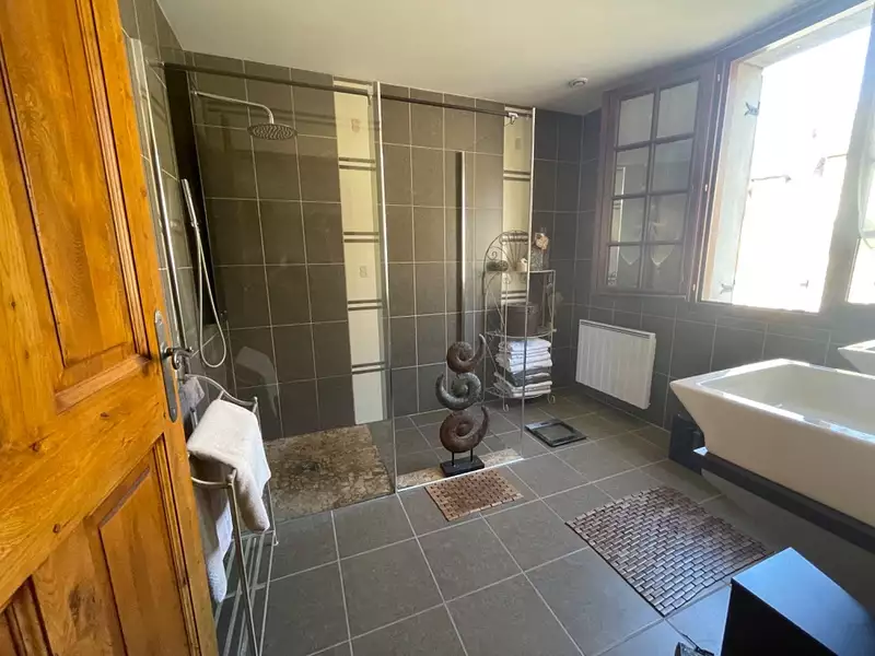 Maison, 219 m²