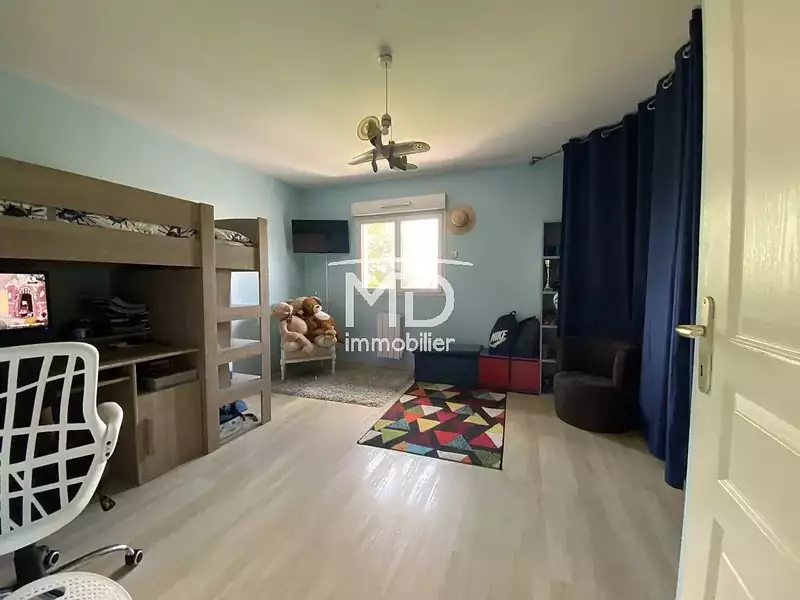 Maison, 229 m²