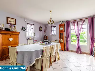 Maison, 176 m²
