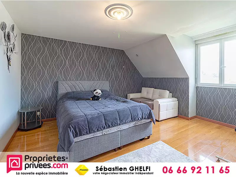 Maison, 235 m²
