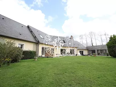 Maison, 380 m²