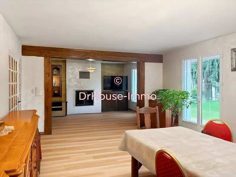 Maison, 167 m²