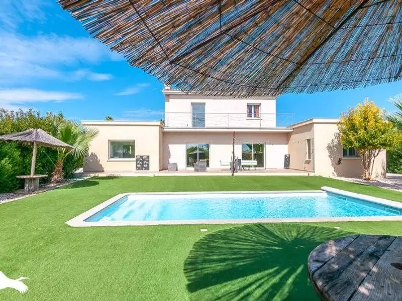 Maison, 297 m²