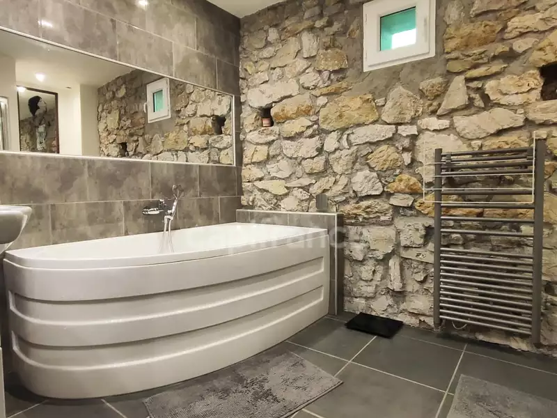 Maison, 290 m²