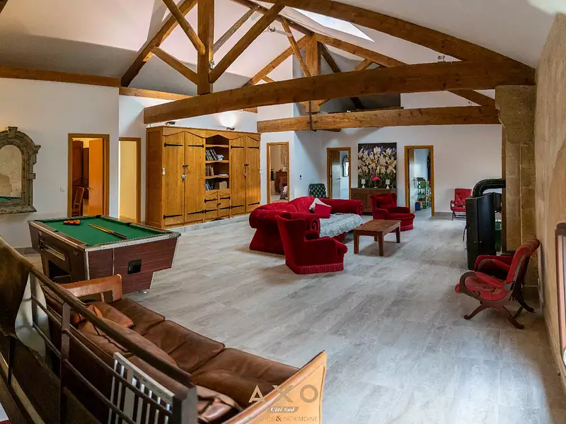 Maison, 260 m²