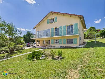 Maison, 230 m²