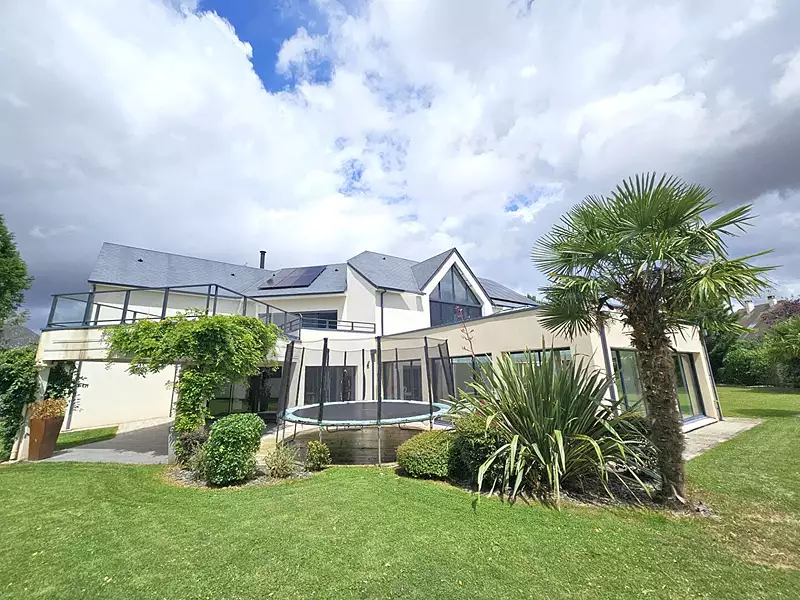 Maison, 530 m²
