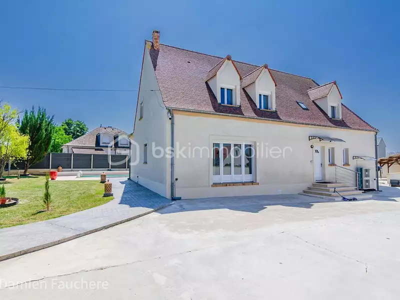 Maison, 310 m²