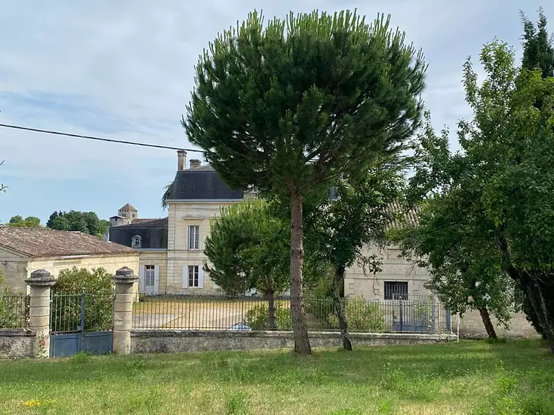 Maison, 2 500 m²
