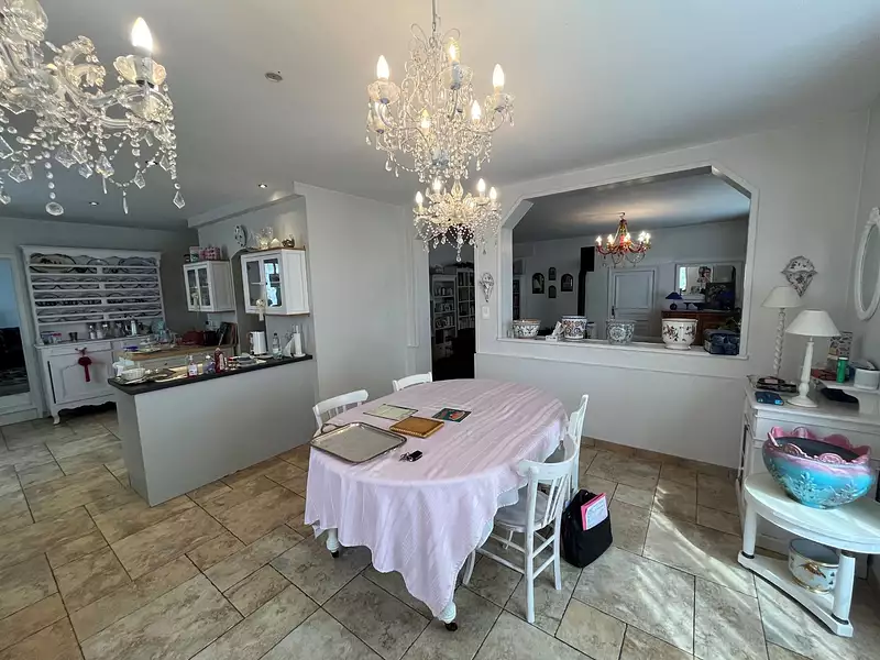Maison, 180 m²