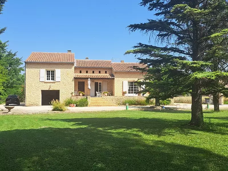 Maison, 141 m²