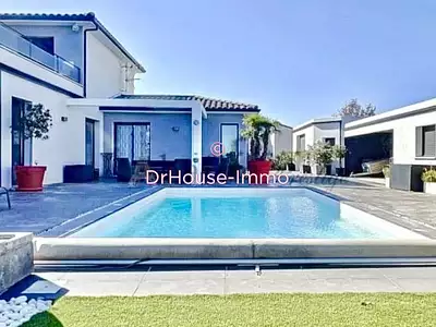 Maison, 260 m²