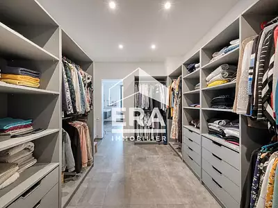 Maison, 381 m²