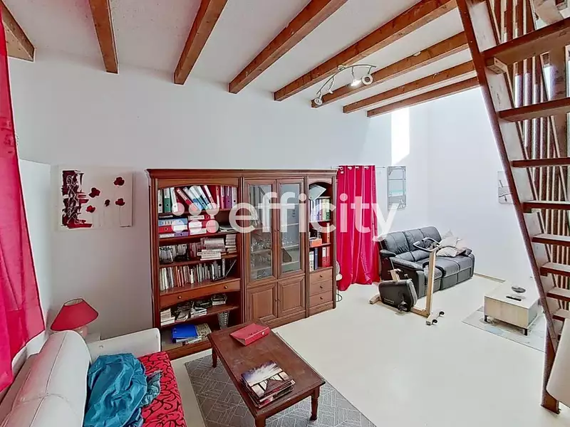 Maison, 245 m²