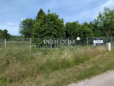 Terrain, 613 m²