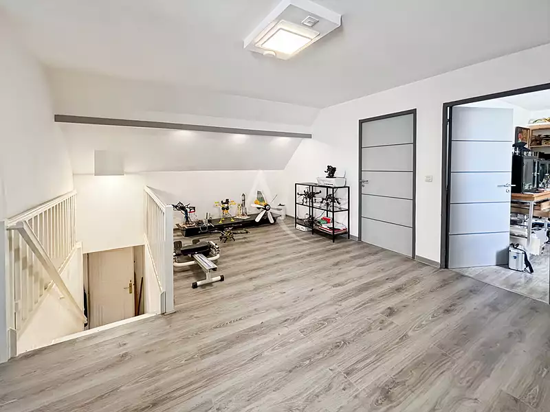 Maison, 185 m²