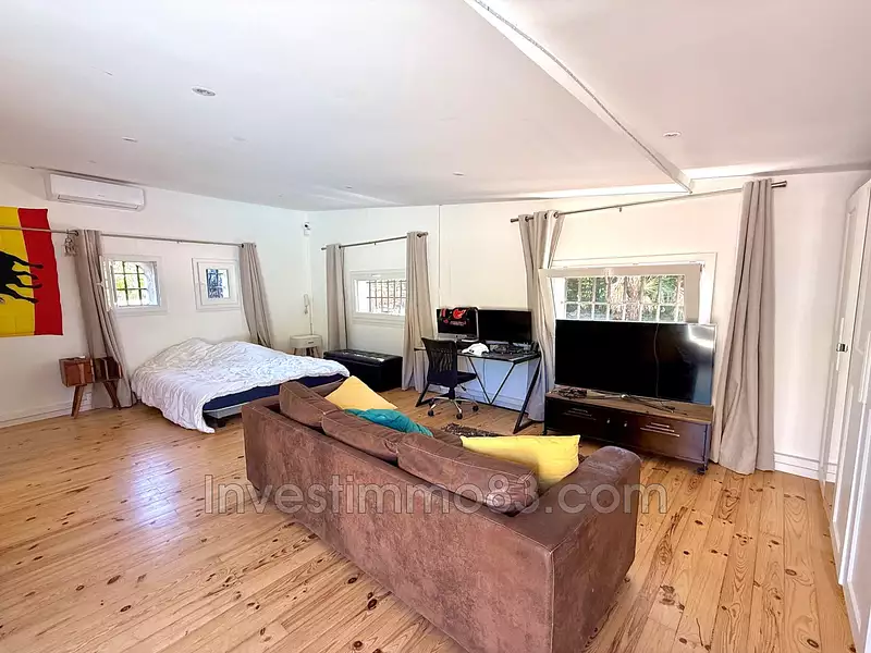Maison, 250 m²