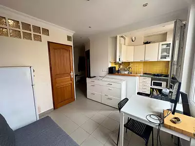 212 000 € 8 833 €/m² Appartement • 24 m² • 2 pièces • 1 chambre Joinville-le-Pont (94340)