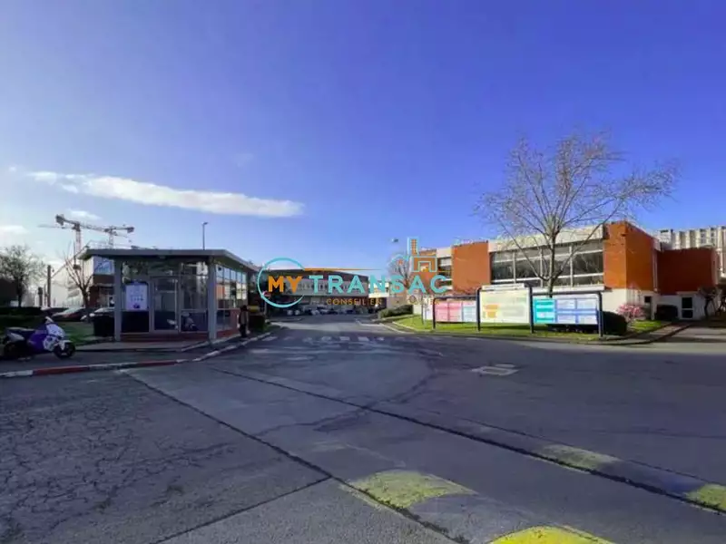 Divers, 3 065 m²