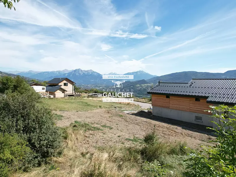 Terrain, 924 m²