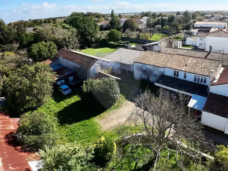 Maison, 230 m²