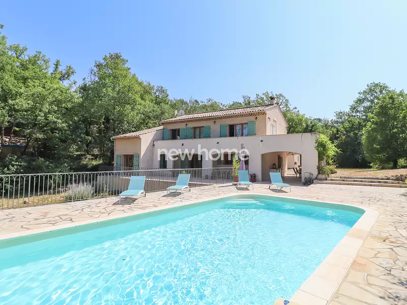 Maison, 190 m²