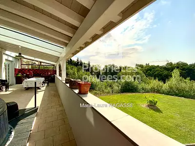 Maison, 182 m²